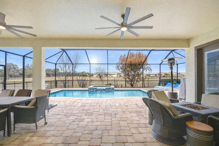 Property Photo: 13706 Osprey Fern Lane FL 33569