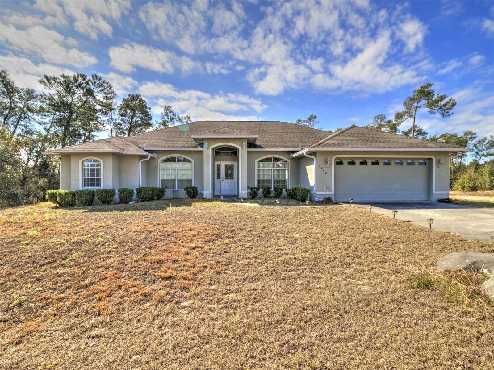 Property Photo: 4240 SW 111th Place FL 34476
