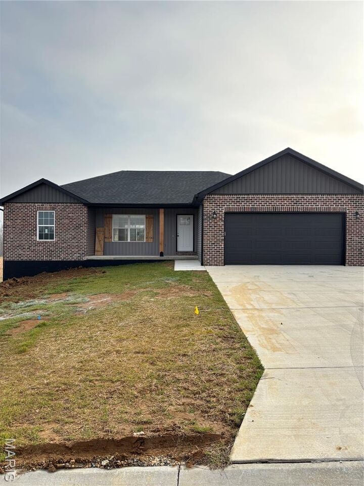 Property Photo:  268 Byrd Court  MO 63755 