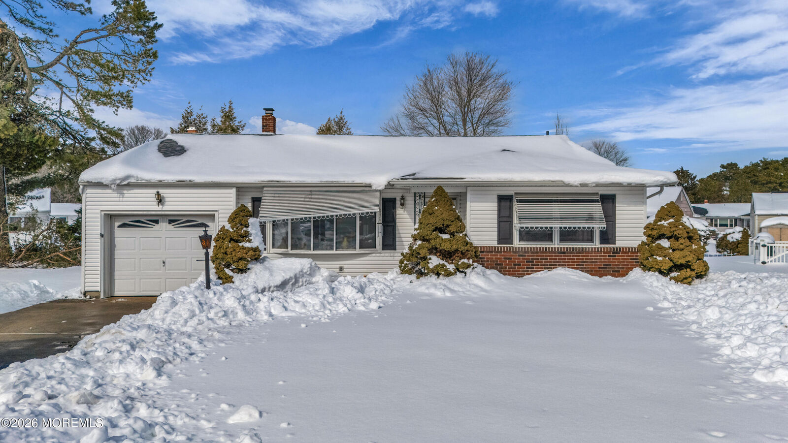 Property Photo:  119 Edgewater Court  NJ 08757 