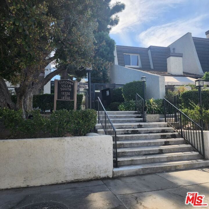 Property Photo:  18326 Collins Street F  CA 91356 