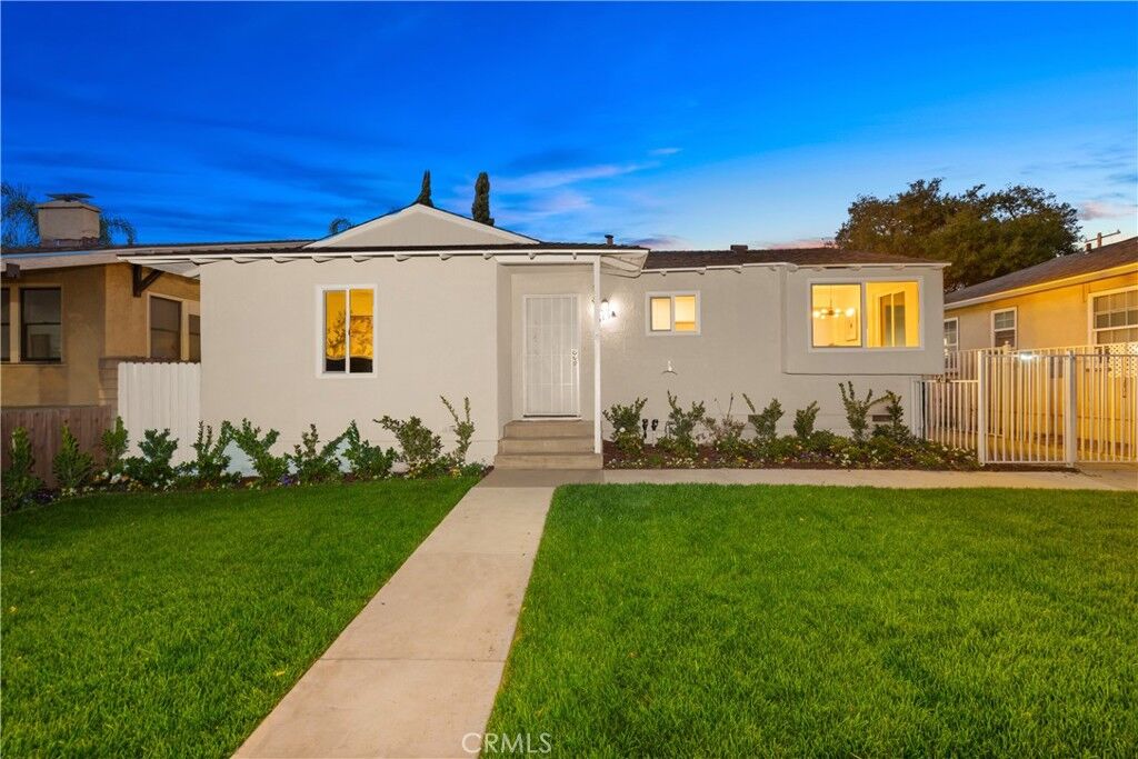 Property Photo:  415 E Walnut Avenue  CA 91016 