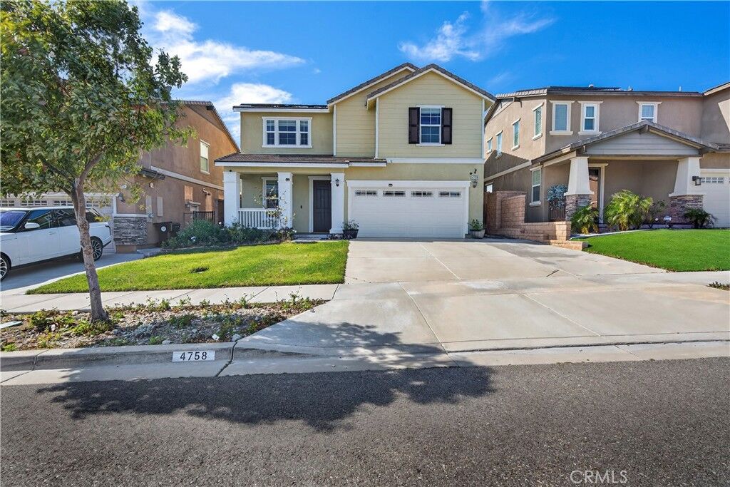 Property Photo:  4758 Casillas Way  CA 92336 