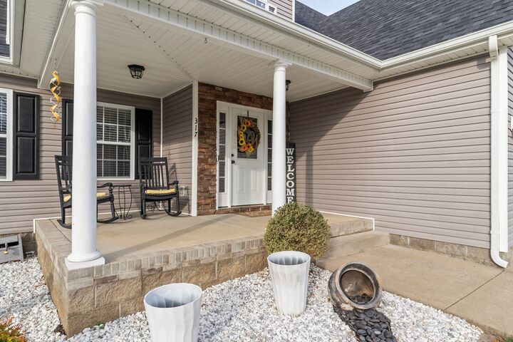 Property Photo: 317 Chalet Cir TN 37040