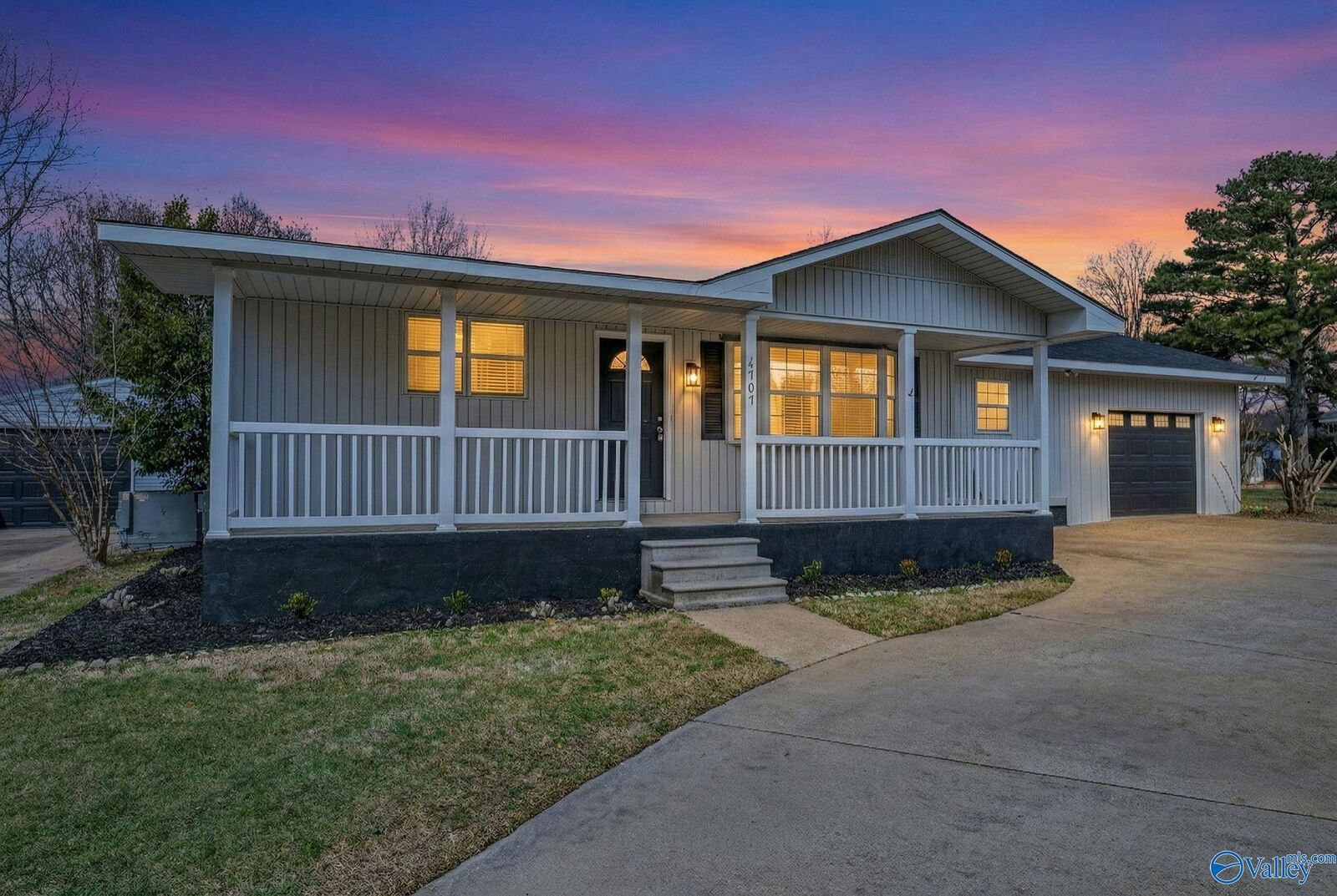 Property Photo:  1107 Nelson Road  AL 35950 