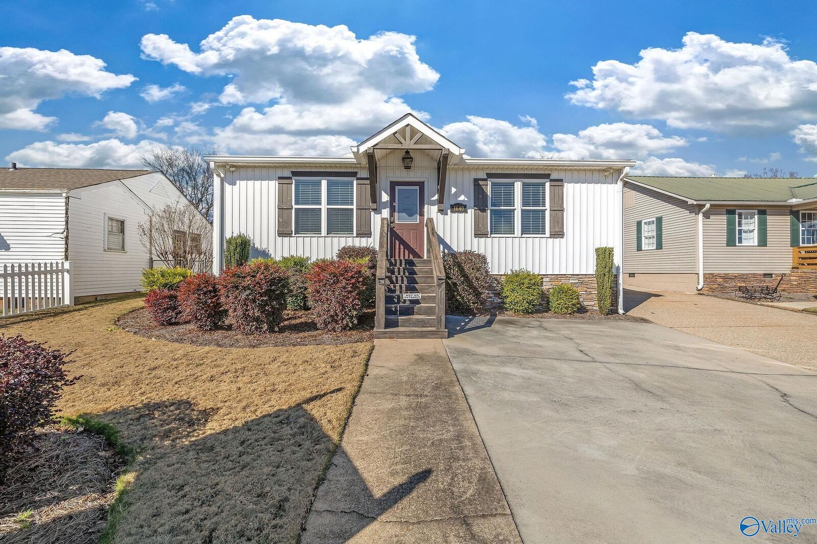 Property Photo: 1640A Blount Avenue AL 35976