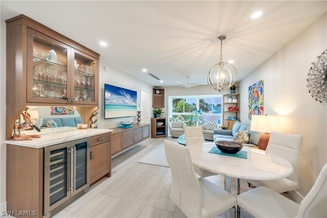 Property Photo: 1021 3rd Street S 310 FL 34102