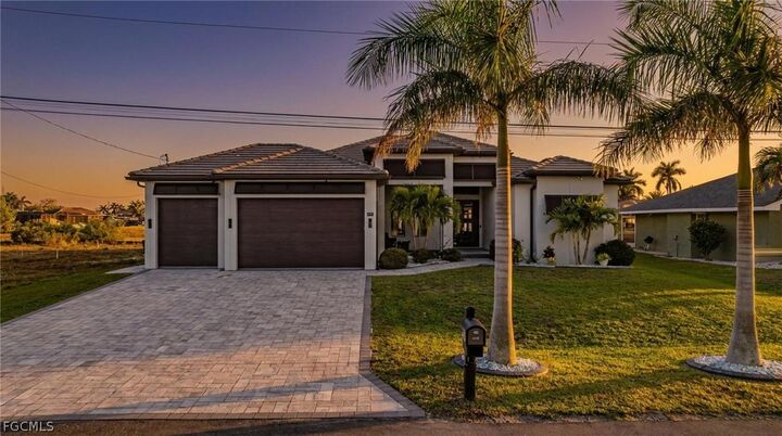 Property Photo:  2524 SW 25th Street  FL 33914 
