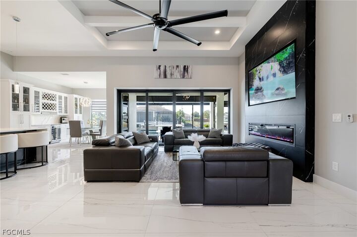 Property Photo:  2524 SW 25th Street  FL 33914 