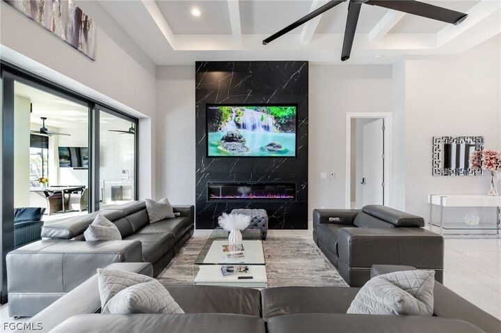 Property Photo:  2524 SW 25th Street  FL 33914 