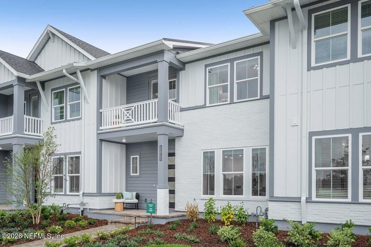 Property Photo:  11943 Miracle Woods Way  FL 32224 