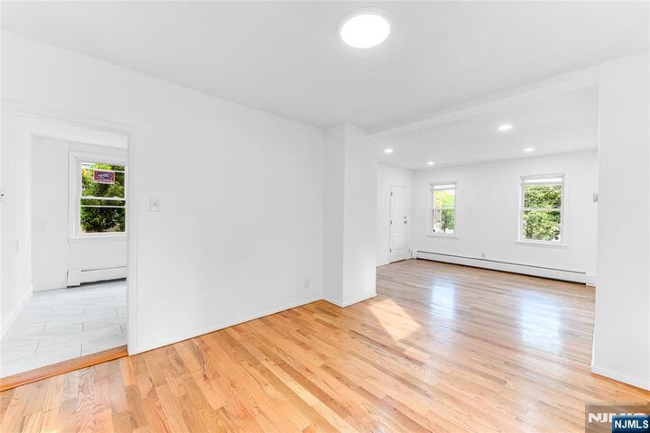 Property Photo:  70 Hille Place 1  NJ 07660 