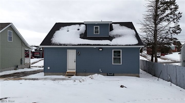 Property Photo:  1208 Aberdeen Avenue  OH 44502 