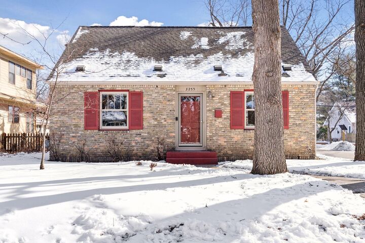 Property Photo:  3255 47th Avenue S  MN 55406 