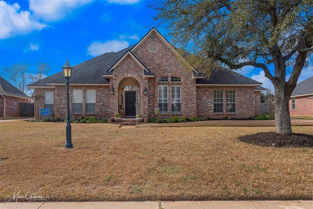 Property Photo:  505 Forsythe Court  LA 71115 