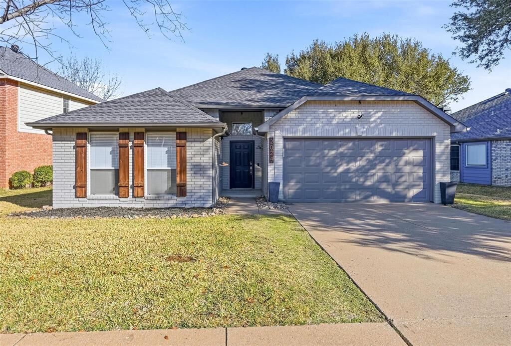 Property Photo:  2024 Brookville Lane  TX 75028 
