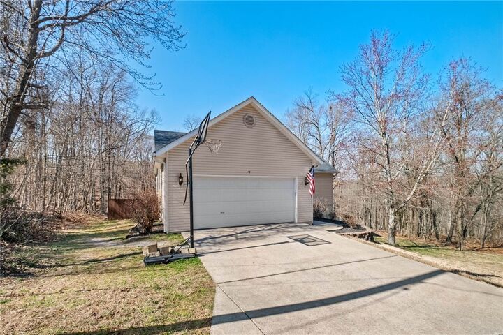 Property Photo:  7 Bradwell Lane  AR 72715 