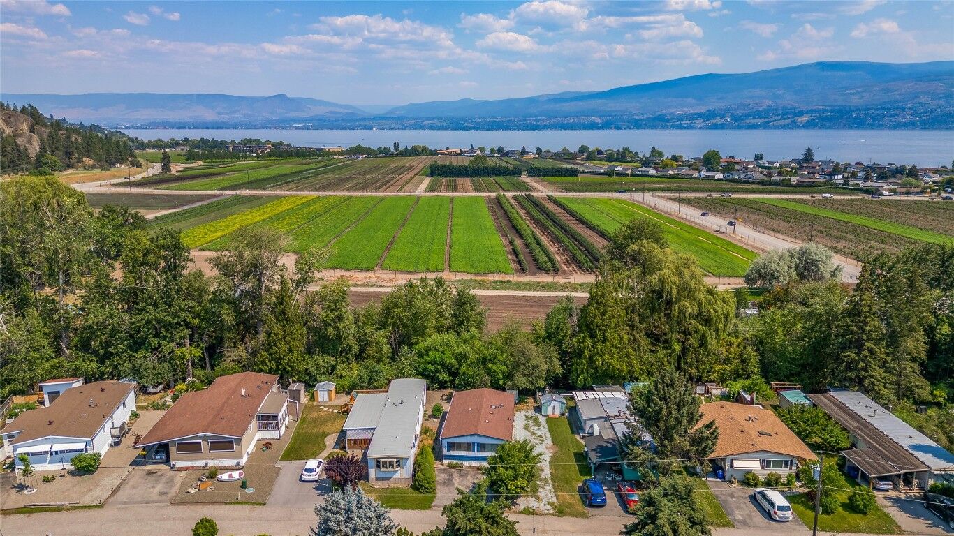 Property Photo:  1881 Boucherie Road 28  BC V4T 0C9 