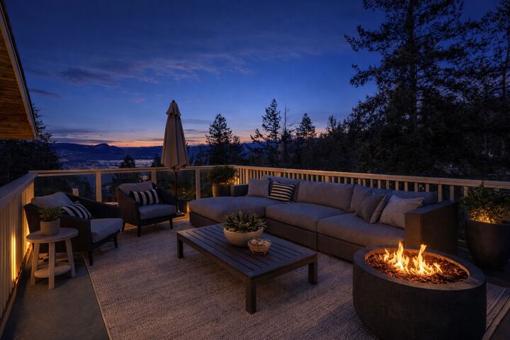 Property Photo:  1572 Parkinson Road  BC V1Z 2X2 