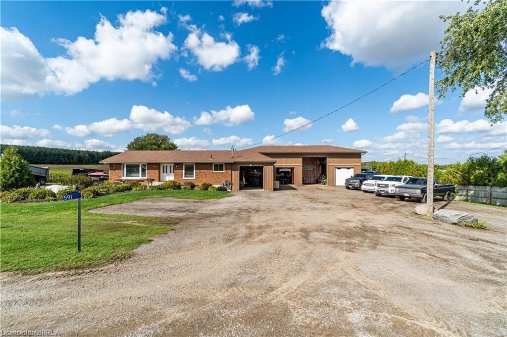 Property Photo: 591 Governors Road E ON N3L 3E1