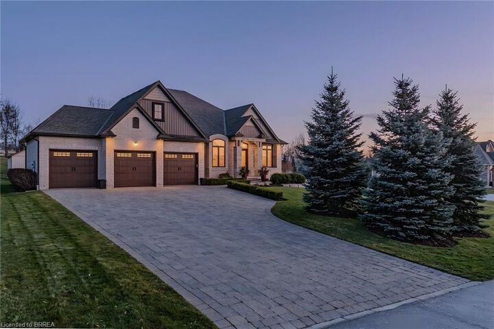 Property Photo:  5 Moore Boulevard  ON N3T 0E2 