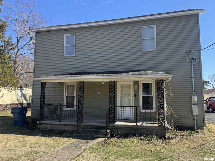 Property Photo:  204 N Fairdale Street  IL 62983 
