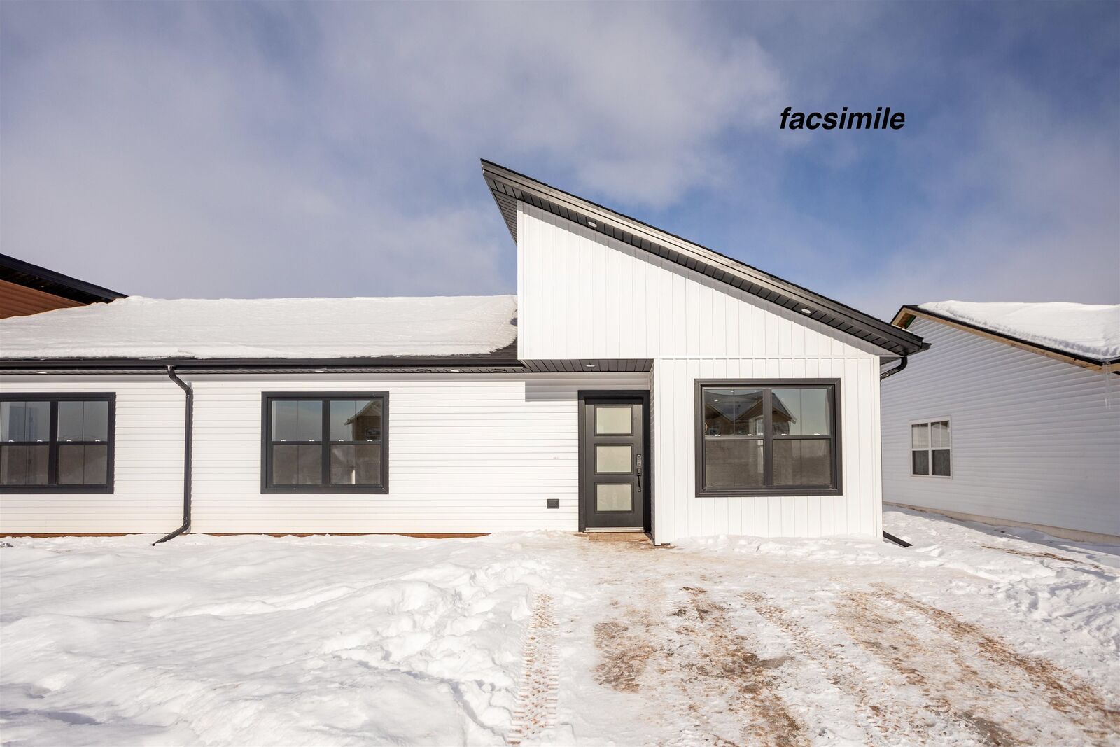 Property Photo: 73 Violet Circle PE C0A 0K6