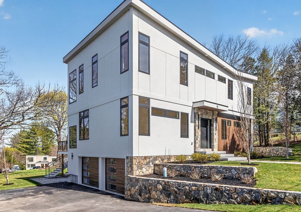Property Photo:  15 Bird Hill  MA 02421 