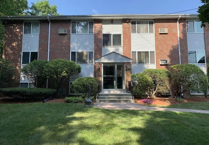 Property Photo: 61 Fairmount Street 9 MA 01752