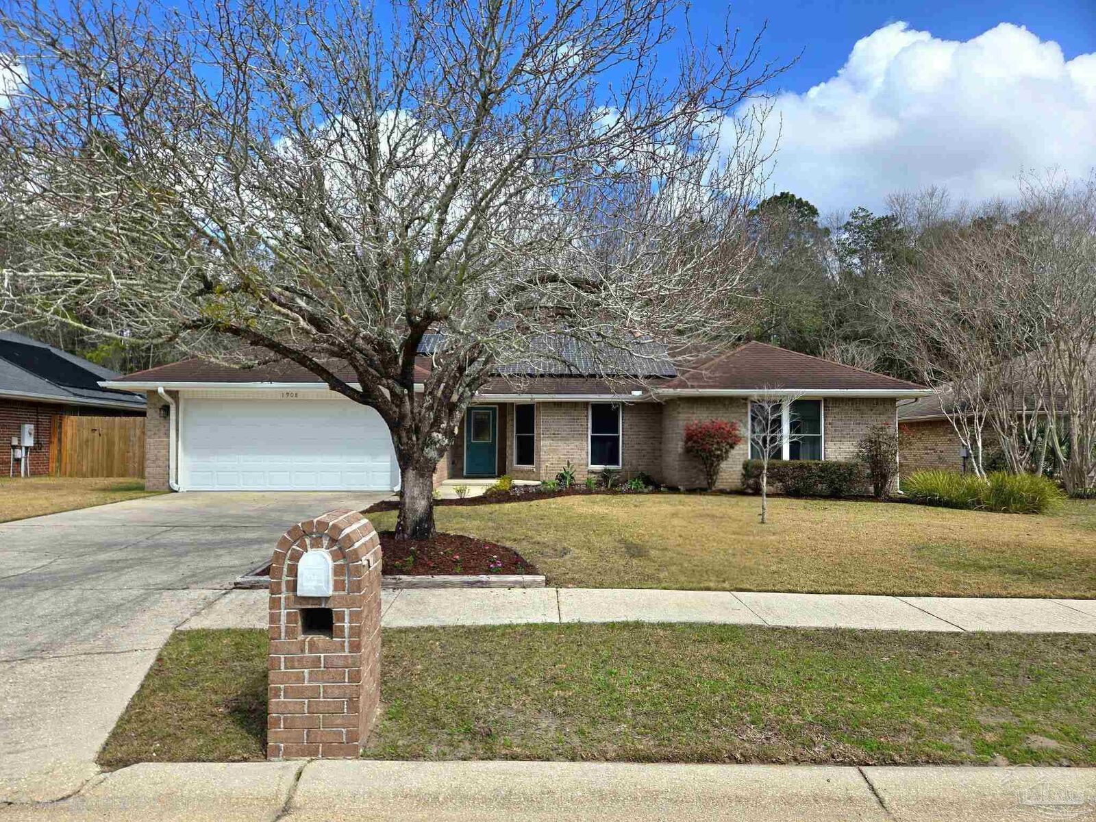 Property Photo:  1908 Joshua Dr  FL 32533 