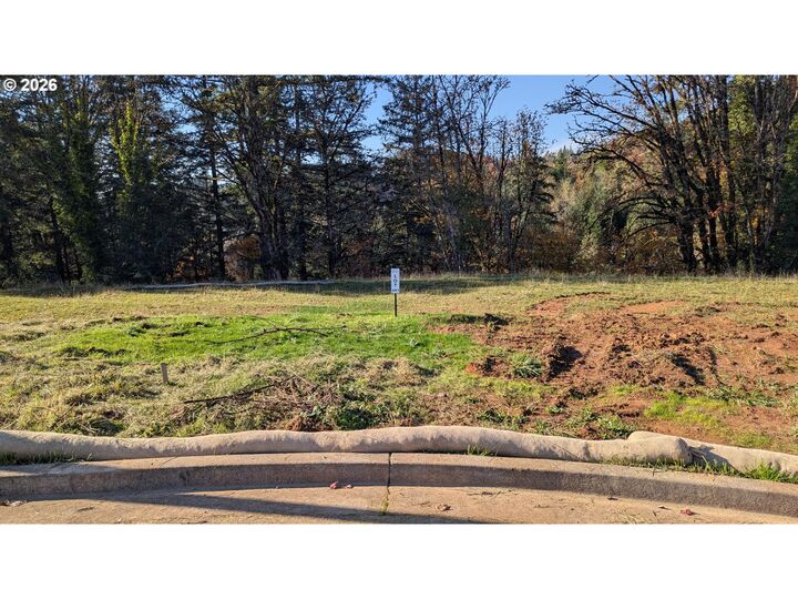 Property Photo:  35460 Valley View Dr  OR 97051 