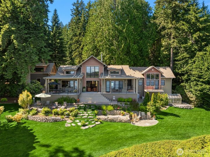 Property Photo: 15550 Sandy Hook Rd NE WA 98370