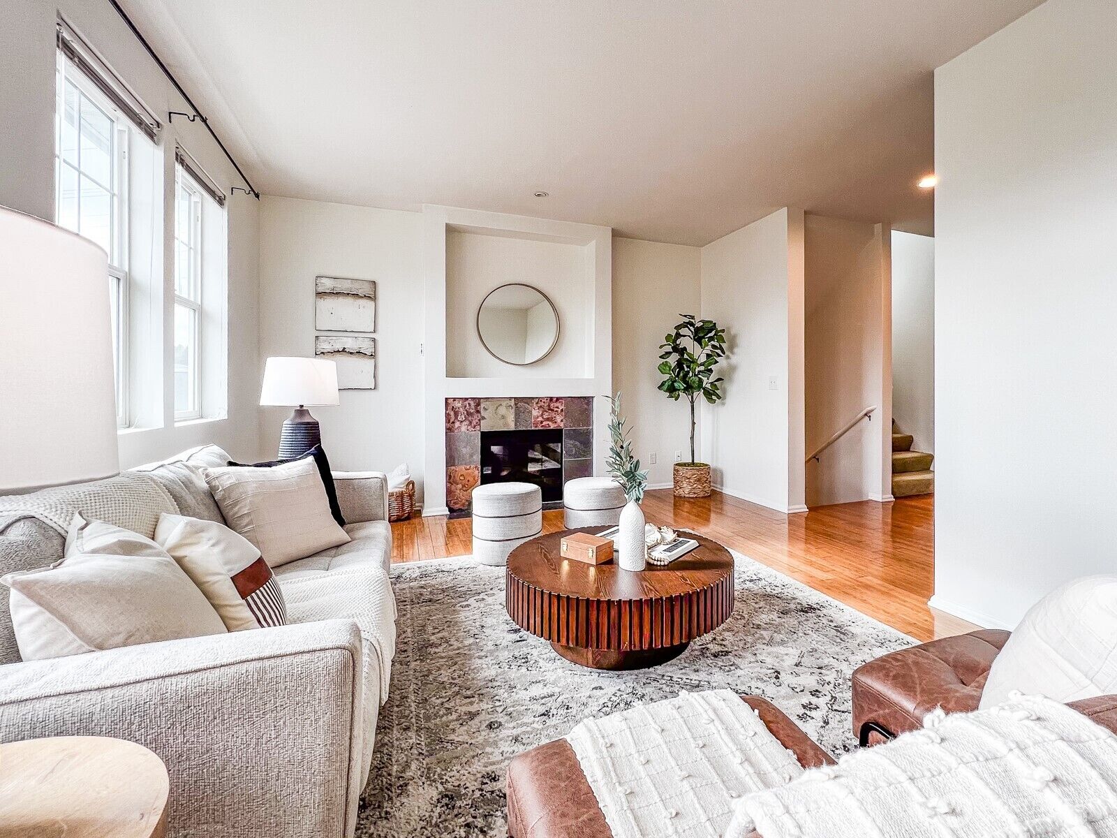 Property Photo:  7005  Holly Park Drive S  WA 98118 