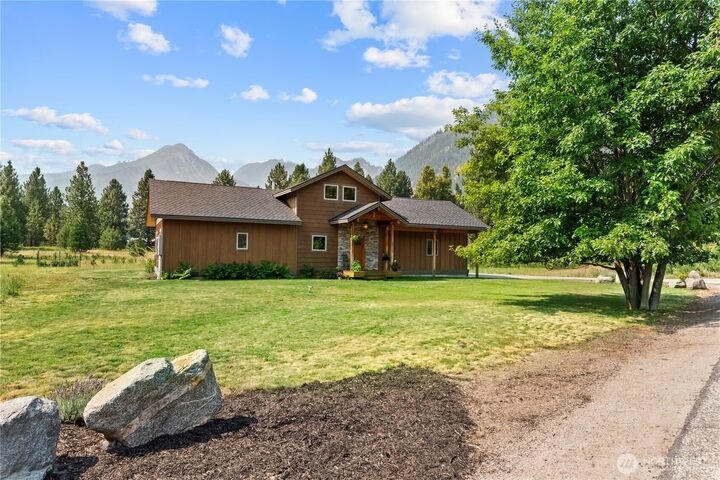 Property Photo: 12503 Shore Street WA 98826