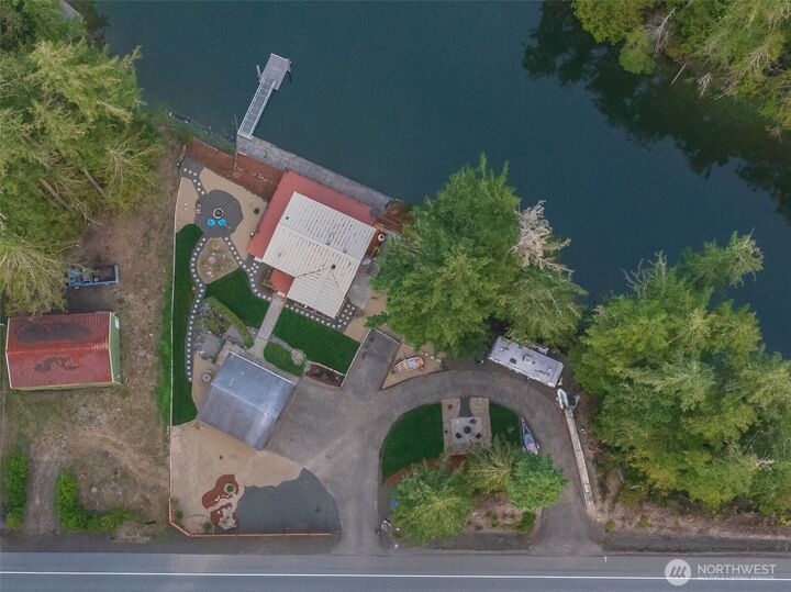 Property Photo: 5440 E Grapeview Loop Road WA 98524
