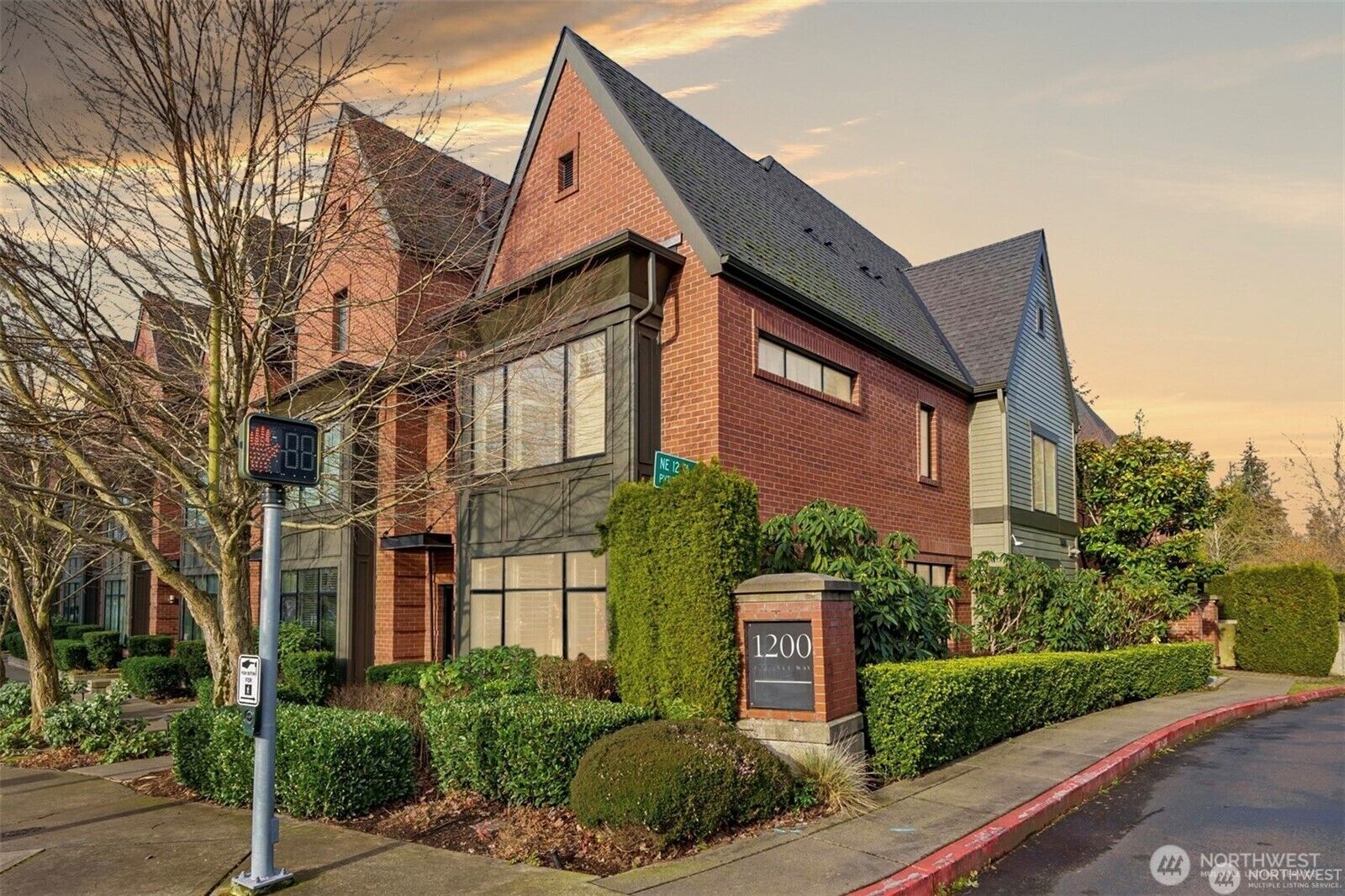 Property Photo: 10590 NE 12th Street 106 WA 98004