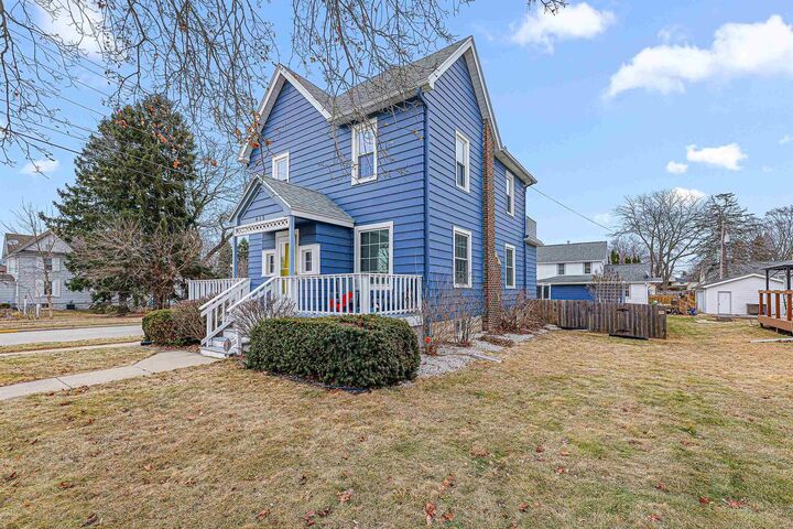 Property Photo: 615 De Clark Street WI 53916