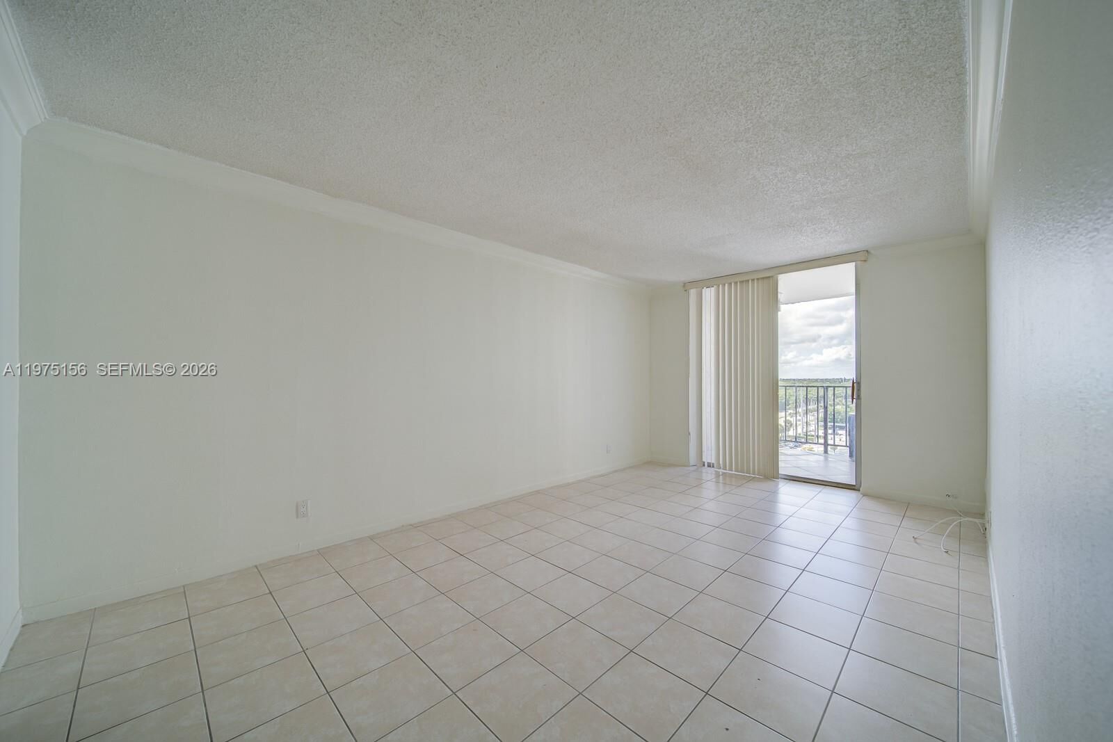 Property Photo:  2903 N Miami Beach Blvd 1006  FL 33160 