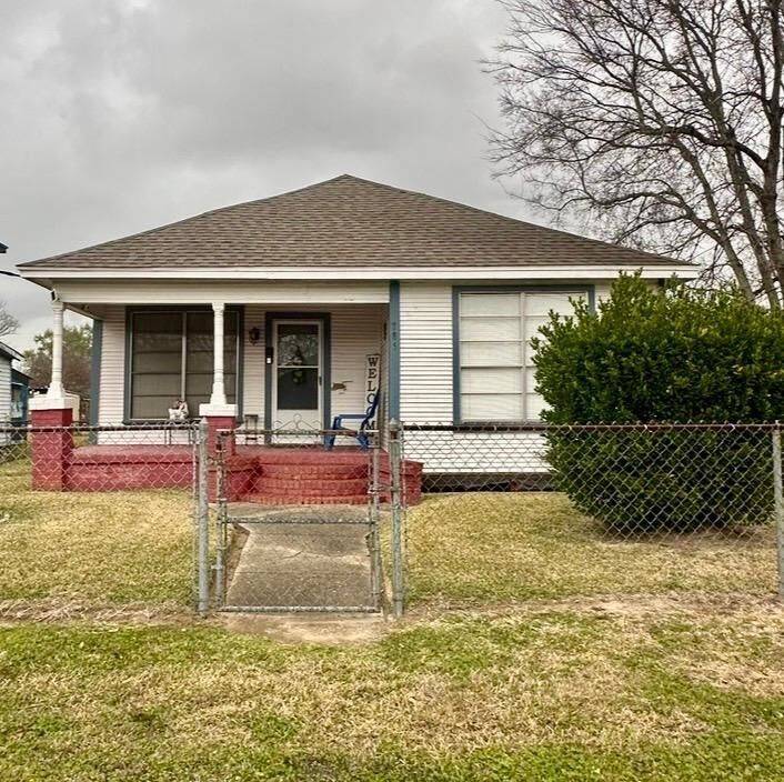Property Photo:  785 Grant St.  TX 77701 