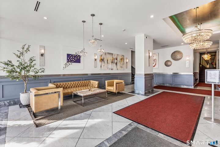 Property Photo:  44 Strawberry Hill Avenue Apt 11N  CT 06902 