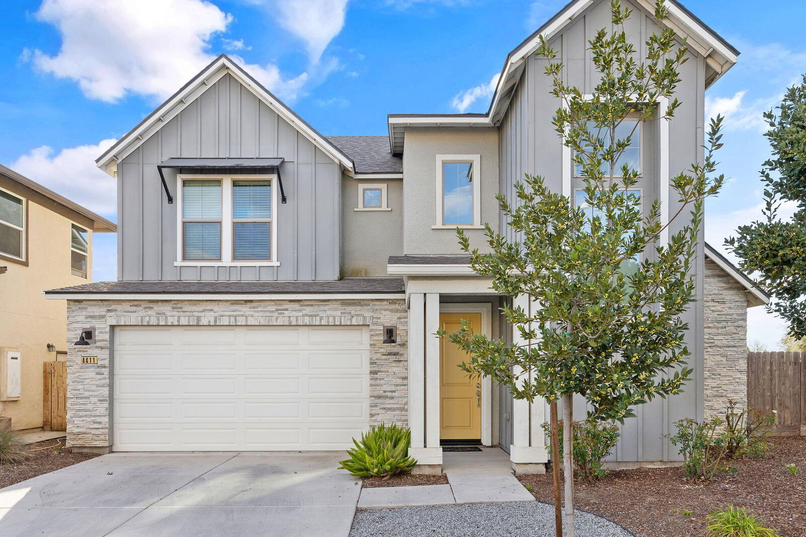 Property Photo:  4411 S Ernest Street  CA 93277 