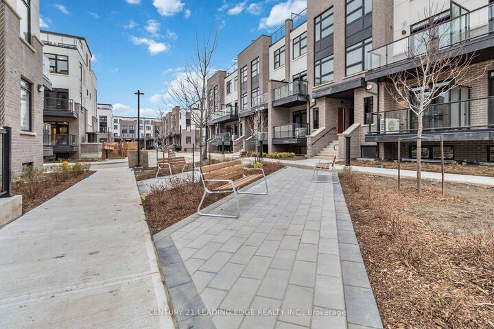Property Photo: 1569 Rose Way 128 ON L9E 0J2