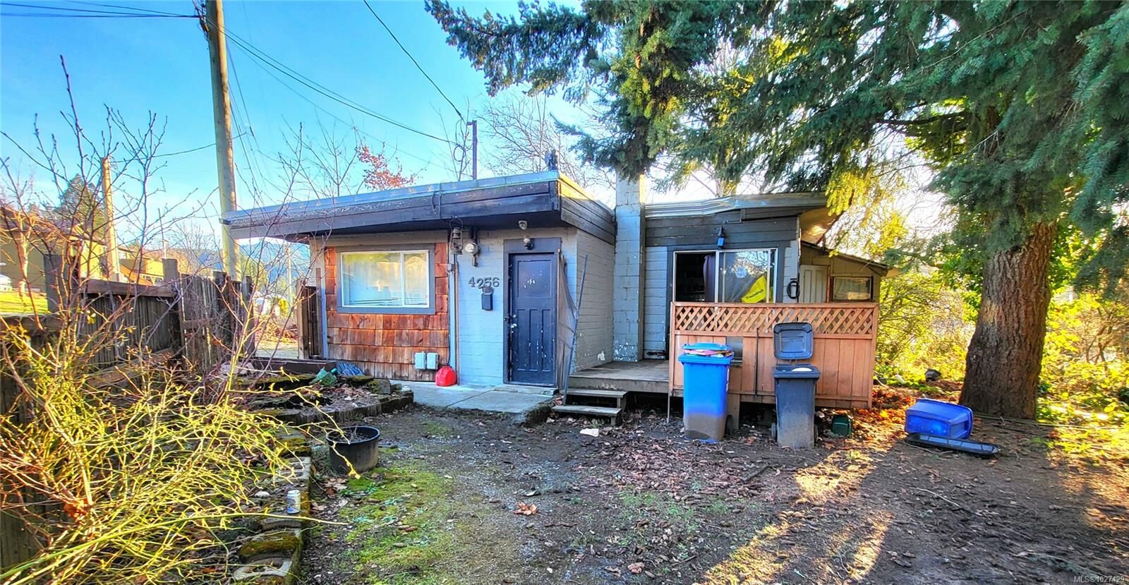 Property Photo:  4256 Melrose St  BC V9Y 1L3 