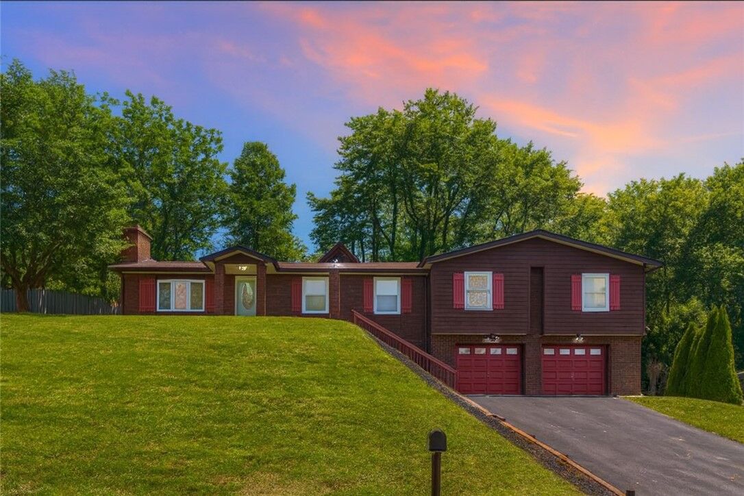 Property Photo:  143 Northview Cir  PA 15009 