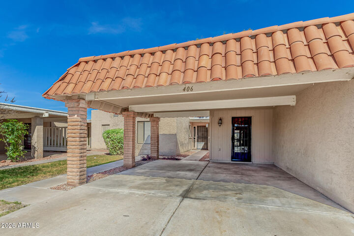 Property Photo: 406 E Colgate Drive AZ 85283
