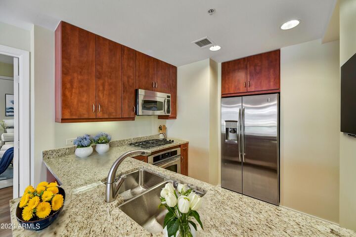 Property Photo:  7157 E Rancho Vista Drive Unit 3008  AZ 85251 
