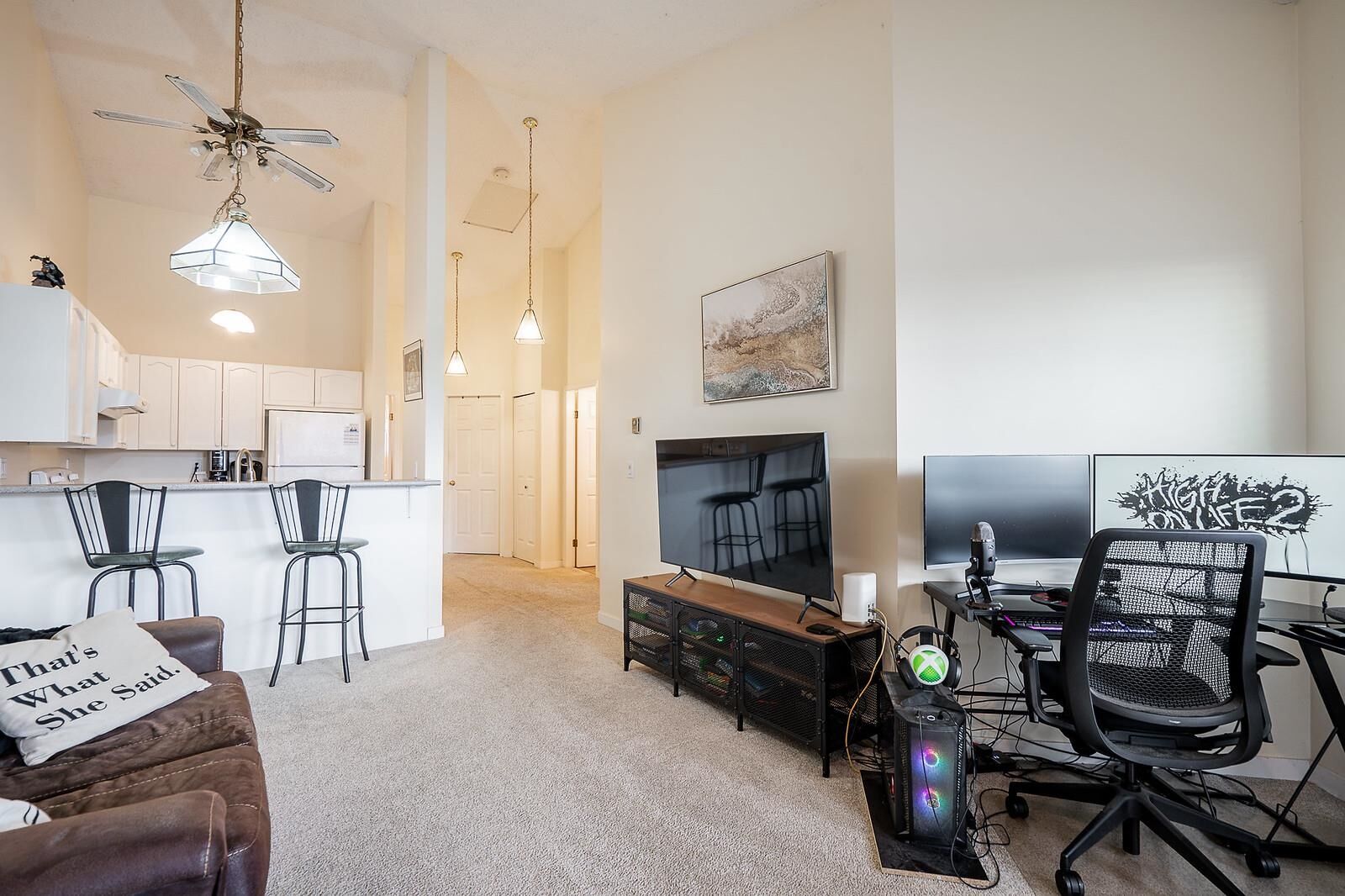 Property Photo: 11726 225th Street 305 BC V2X 6E4