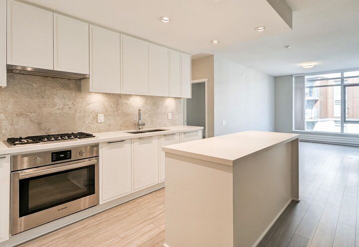 Property Photo:  3188 Riverwalk Avenue 402  BC V5S 0E7 