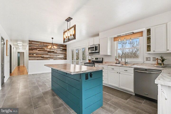 Property Photo:  208 Ridge Hill Road  PA 17050 