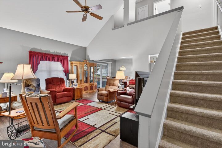 Property Photo:  24 Spring Hill Lane  PA 17554 